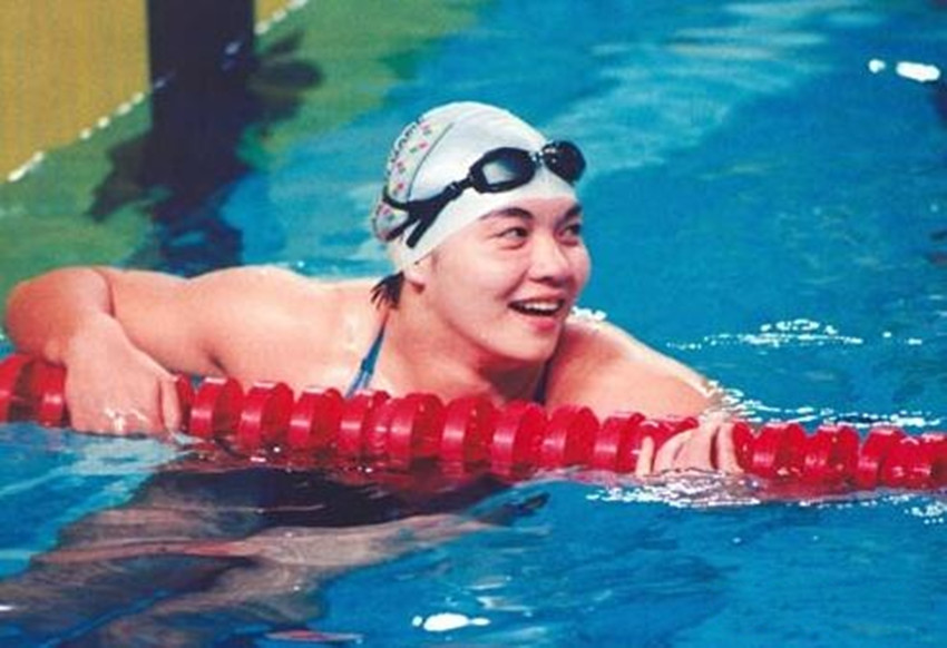 奥运游泳冠军女2021_游泳奥运冠军女_奥运游泳女冠军是