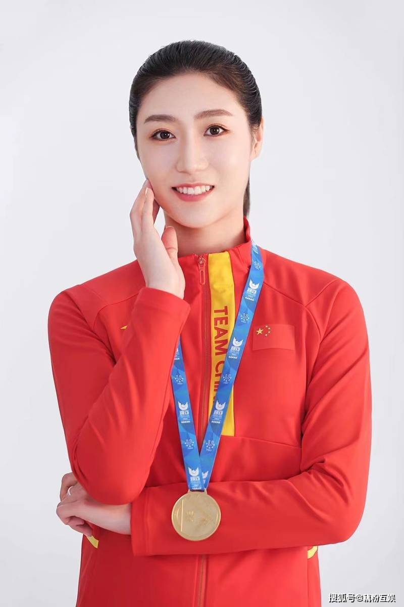 付春艳速度滑冰冠军_中国滑冰来吧冠军_双人滑冰冠军