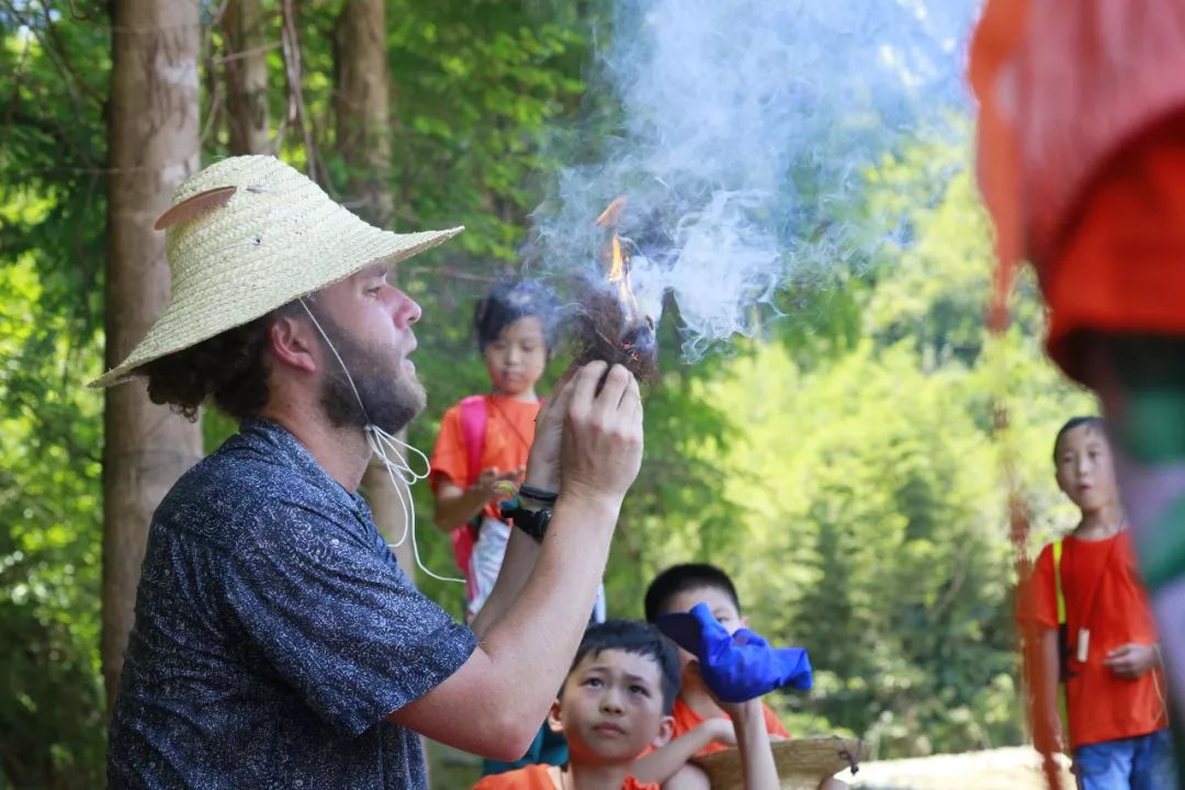 户外求生课程培训_趣味探索户外求生活动教案_幼儿园野外求生教案
