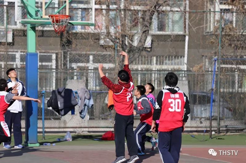 篮球失误球_篮球里面的失误是怎么计算的_篮球比赛规则倒计时失误