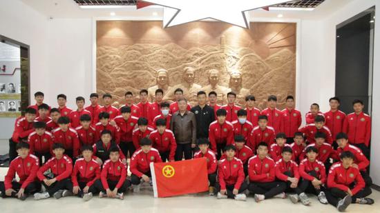 辽宁沈阳城市足球俱乐部中乙冠军_沈阳足球队_沈阳足球俱乐部