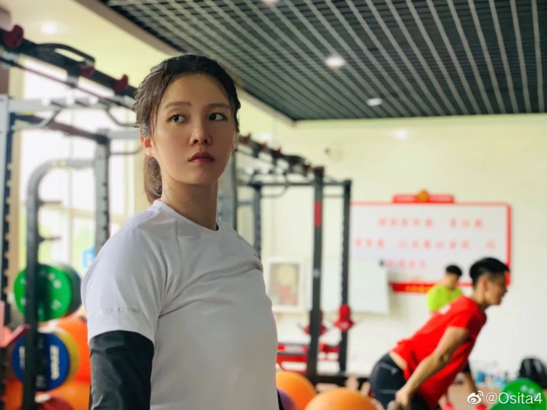 击剑表情包含义_击剑表情包mc_中国击剑冠军表情包可爱