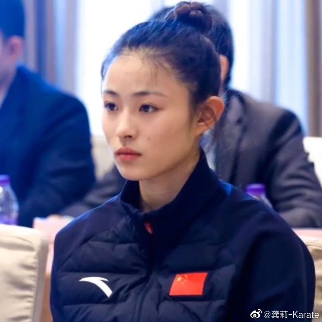 击剑表情包含义_击剑表情包mc_中国击剑冠军表情包可爱